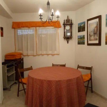 The Pink House, Casa vacanze Aldea Real